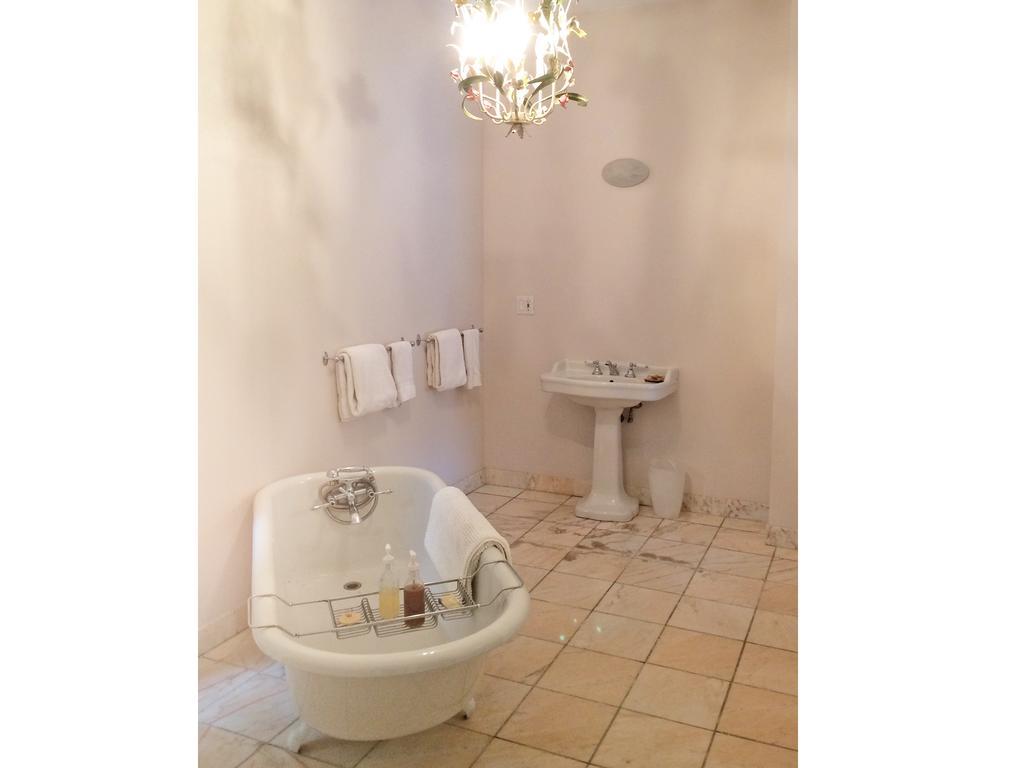 Casa Bianca Bed & Breakfast 4*